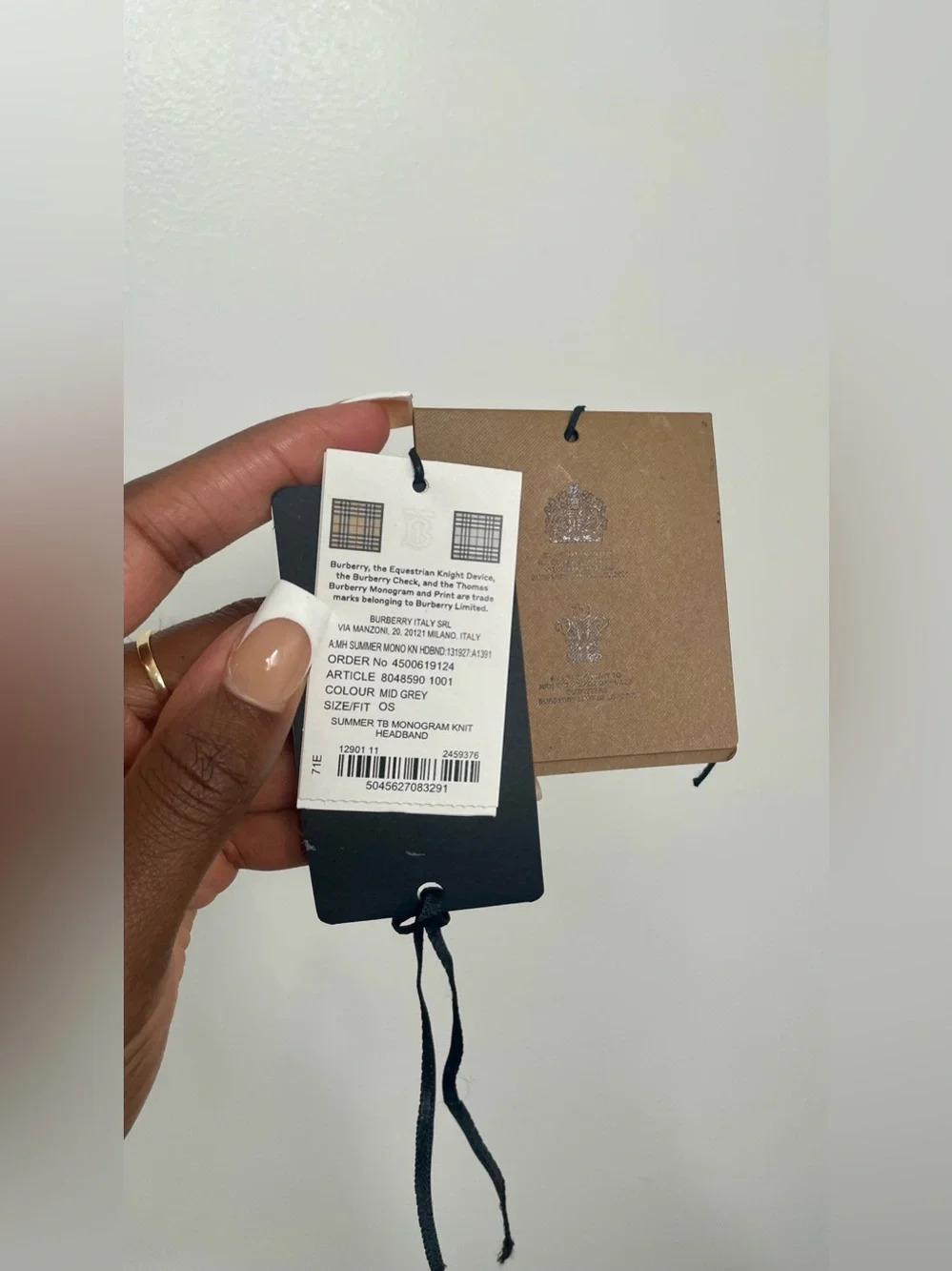 Burberry authentic grey